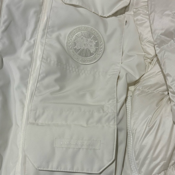 BNWT Authentic Canada Goose Paradigm Expedition Parka, size xs - Picture 6 of 7